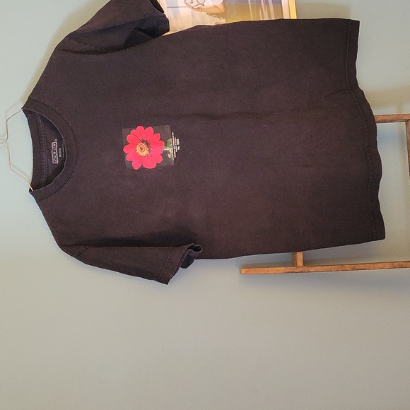 5Boro skateboard Shirt - Picture 2 of 3